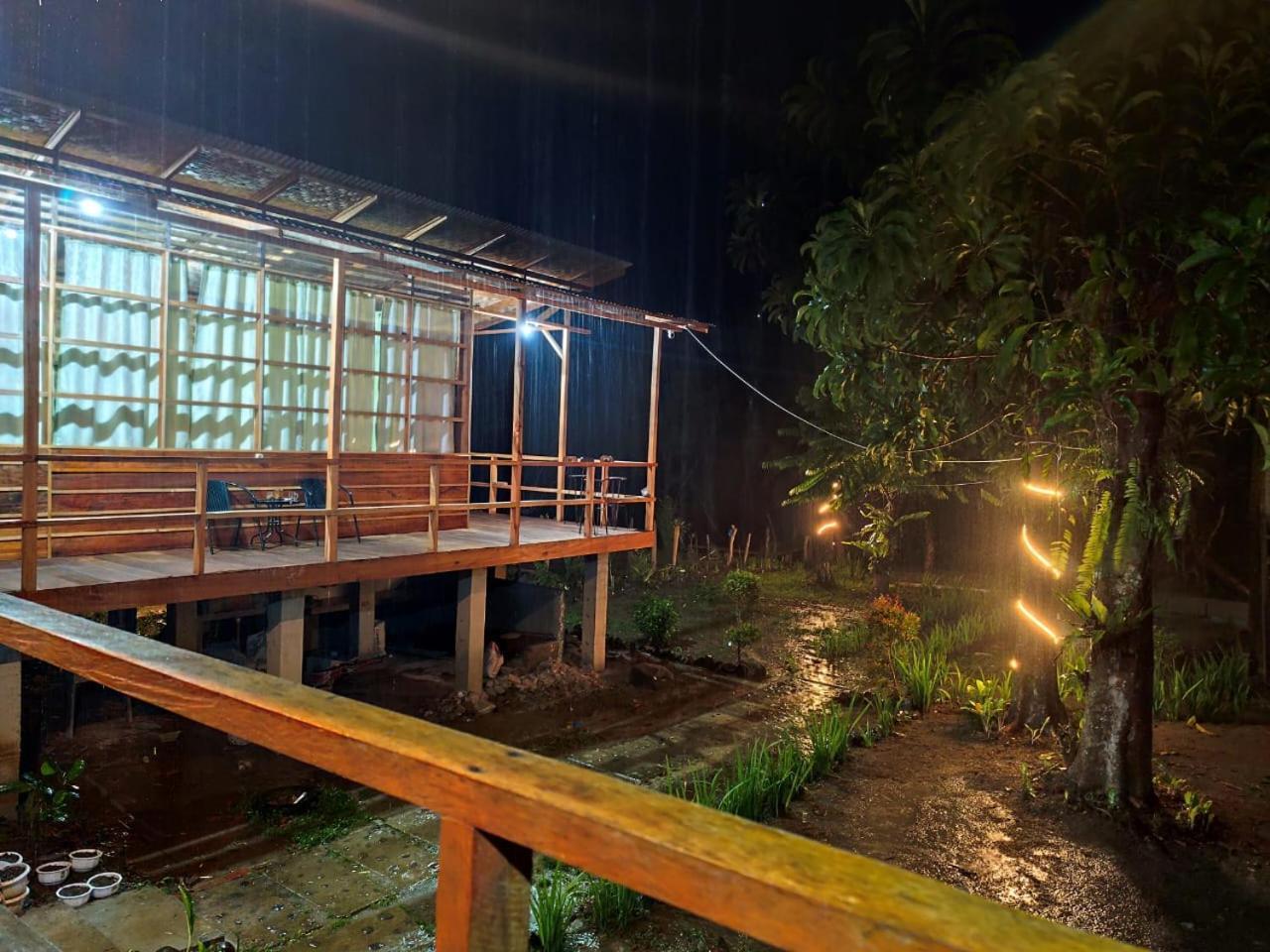 Bua Guesthouse Tangkahan Экстерьер фото
