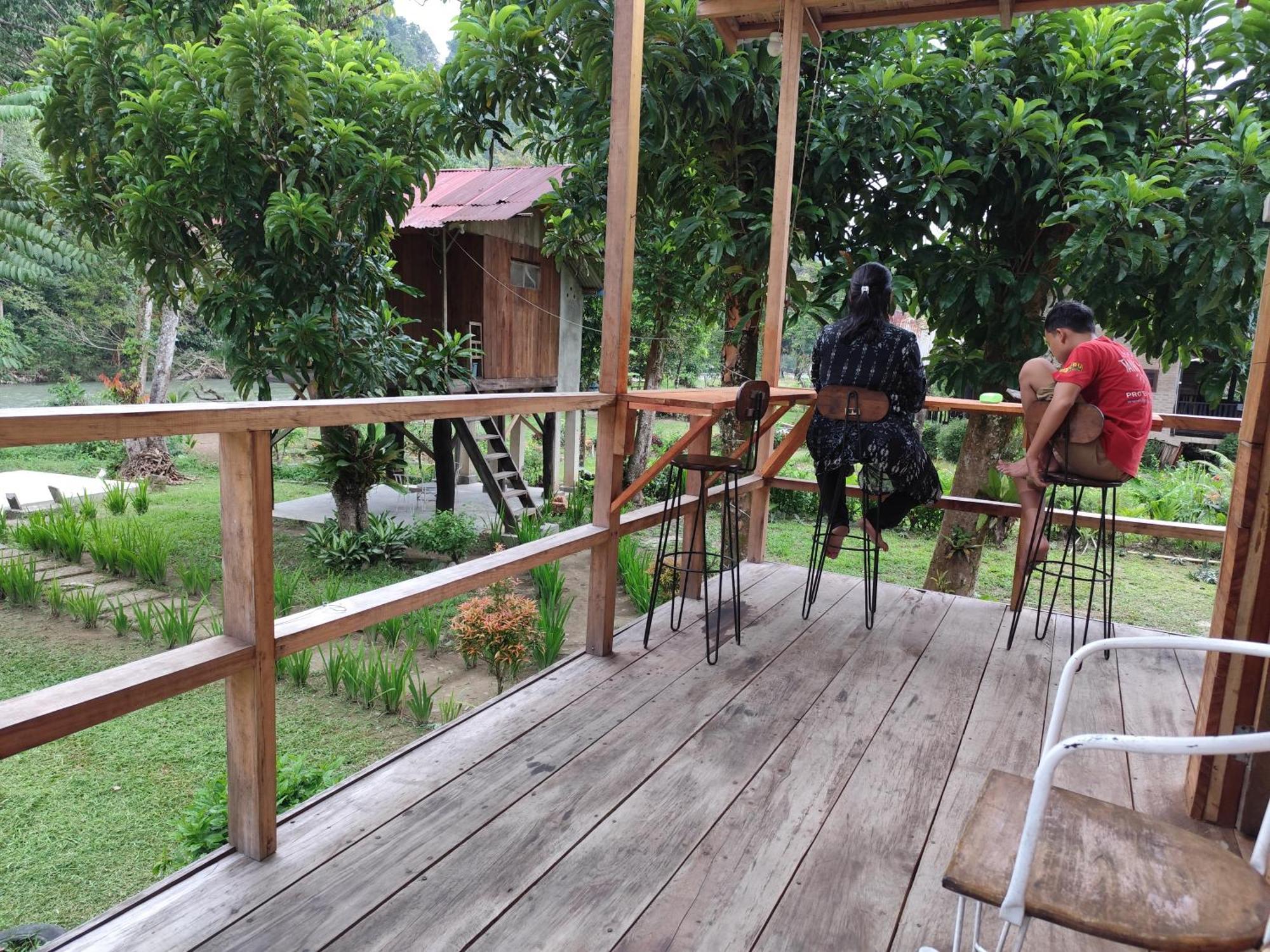 Bua Guesthouse Tangkahan Экстерьер фото